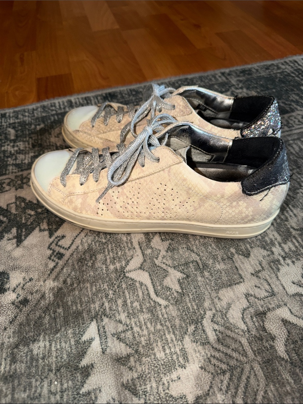P448 Women’s Sneakers in Cream with Silver Accents leather Python size 38 US 7.5